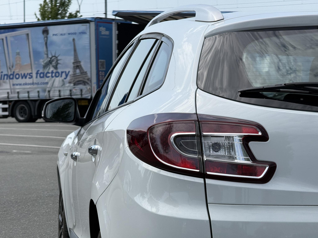 Renault Mégane Estate 1.5 dCi Expression 53704477-0.jpg | BDP Automotive