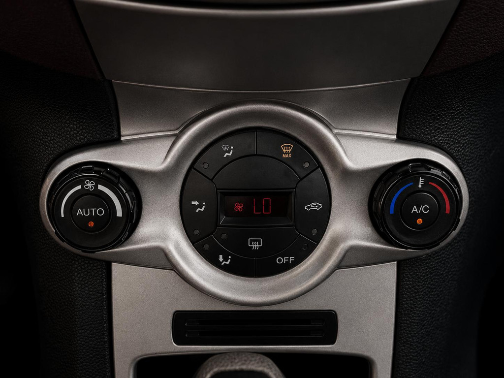 Ford Fiesta 1.4 Titanium 54445879-23.jpg | BDP Automotive