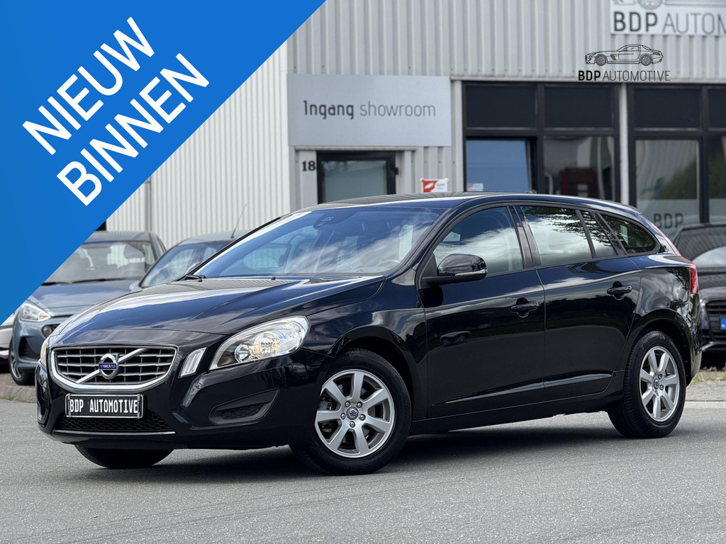Volvo V60 1.6 T3 Kinetic 54744618-0.jpg | BDP Automotive